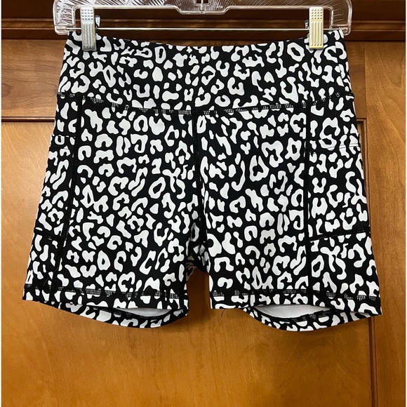 ZYIA Pants - Zyia Light n Tight Shorts Size Medium Black and White Animal Print